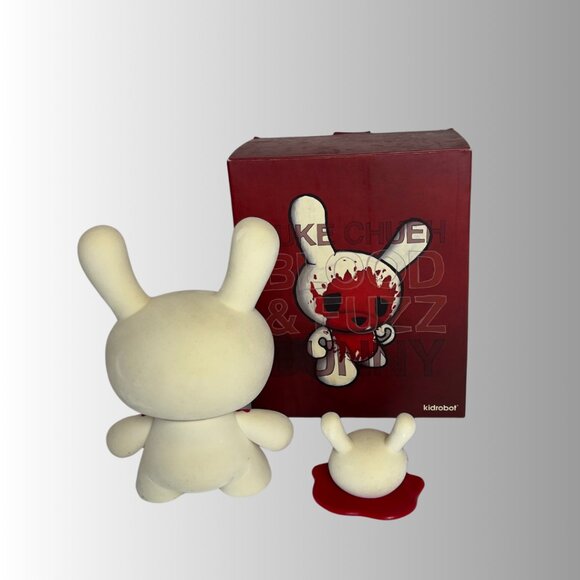 8" Blood and Fuzz Dunny 2010 - Picture 2 of 3